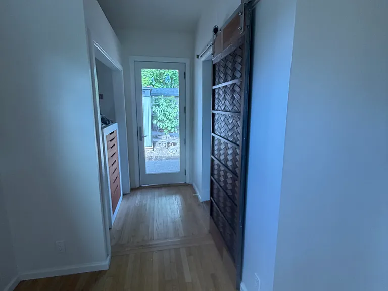 18351 Clayton Ave — Photo 28