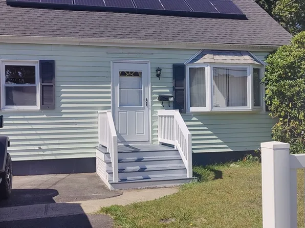 91 Hill St, Brockton, MA 02302