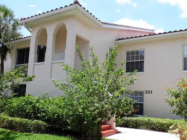 109 Tuscana Ct APT 301, Naples, FL 34119