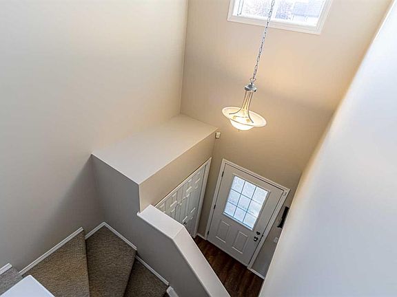 5th image of 112 N Covepark Rise NE