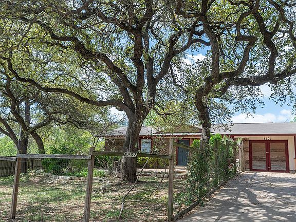 3rd image of 8202 Longview Rd