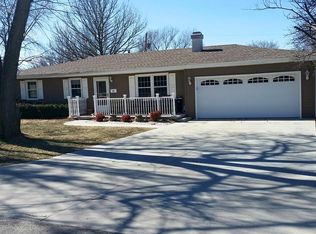 1812 Tiernan Rd, Fort Scott, KS 66701