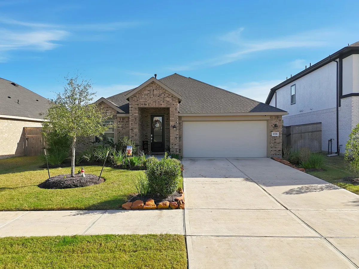 Building Photo - 31535 Beacon Cove Trl