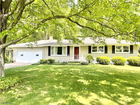 2633 S Canal St, Newton Falls, OH 44444