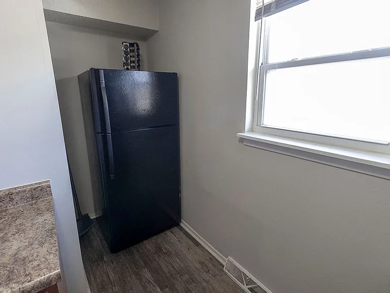 201 Wheaton Ct — Photo 11