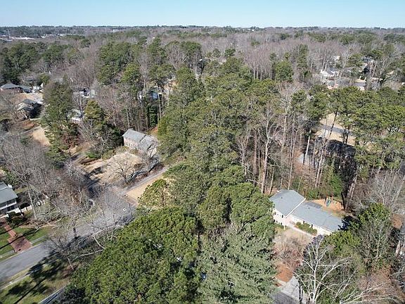 5th image of 1662 N Springs Dr