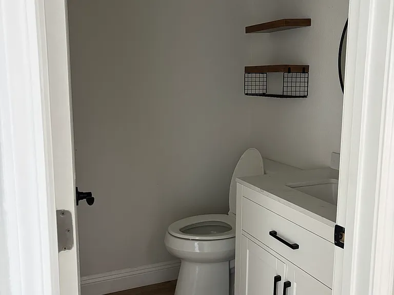 3501 Bernard St #11B — Photo 21