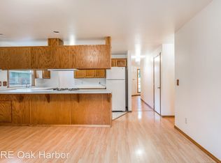1188 NE Riksen Way, Oak Harbor, WA 98277