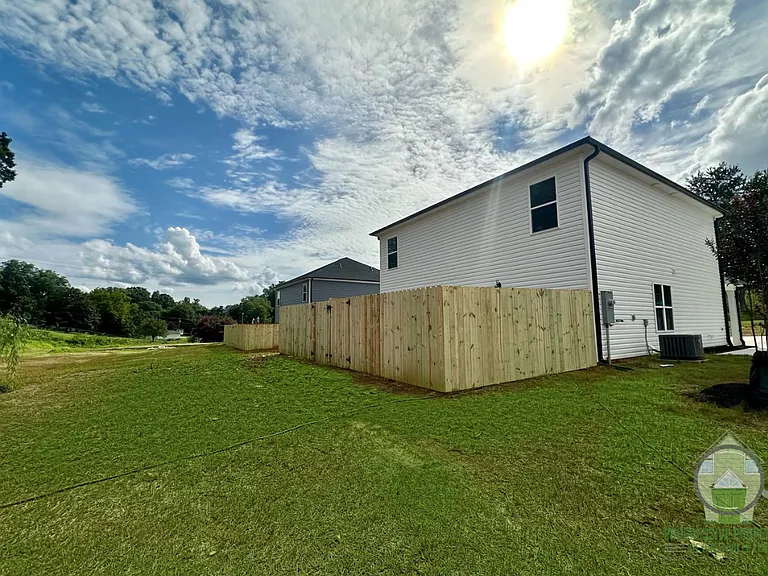 223 Liberty Dr #A — Photo 17