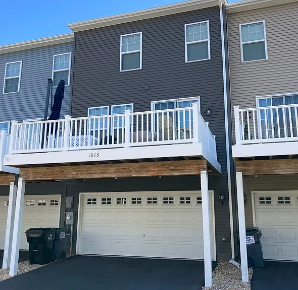 1803 Sag Harbor Ln — Photo 2