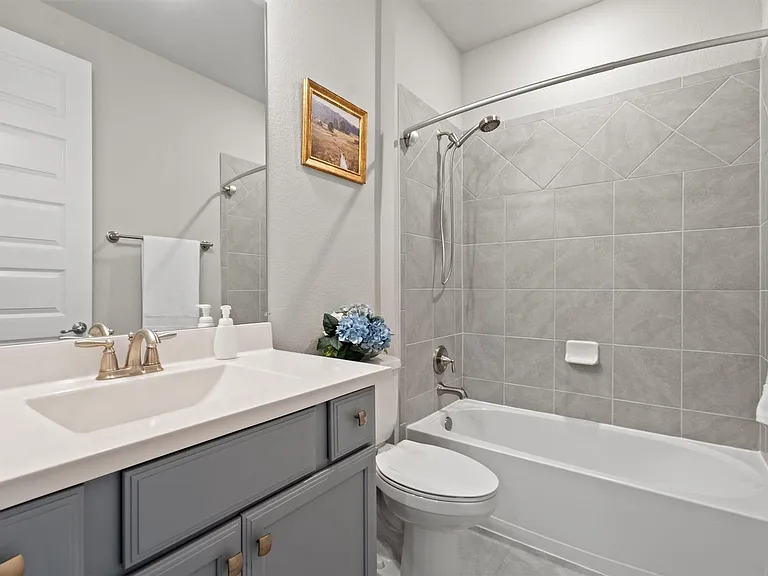 3241 Aurelia Ln — Photo 25