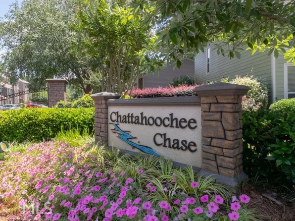 1037 Riverbend Club Dr SE, Atlanta, GA 30339