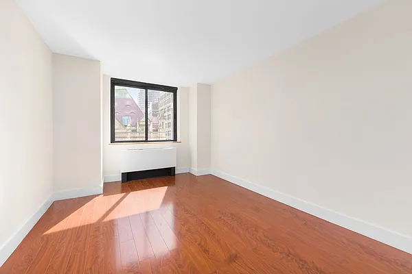 Rented by Compass | media 40