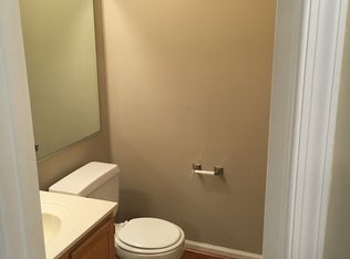 24 Tamarisk Quay APT B, Hampton, VA 23666