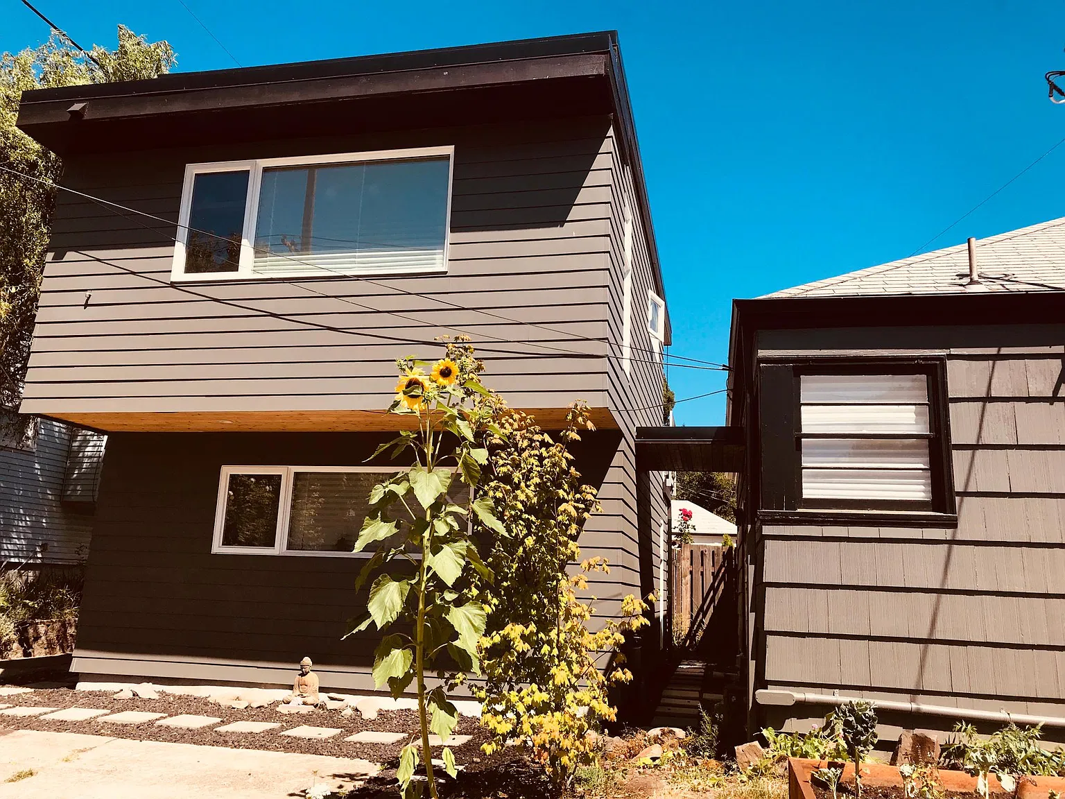 1942 SE 60th Ave — Photo 3