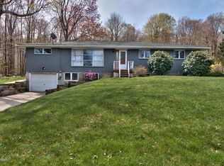 209 Mosswood Rd, Roaring Brook Twp, PA 18444