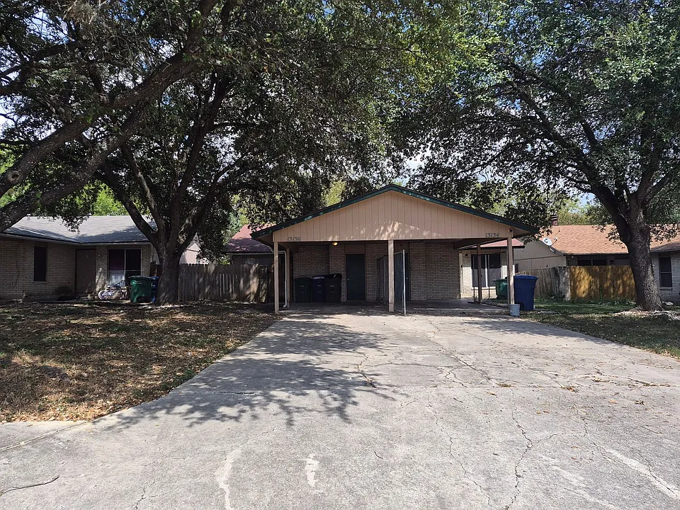 13136 Los Espanada St