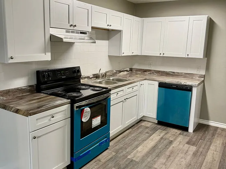 3602 Belmont Ave — Photo 15
