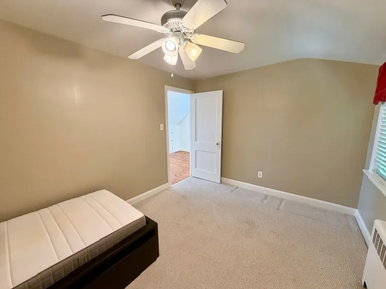 811 Forest Glen Rd — Photo 33