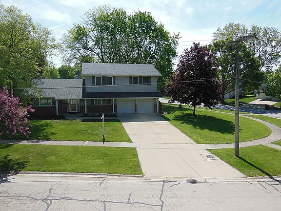 2nd image of 145 S Belle Ave