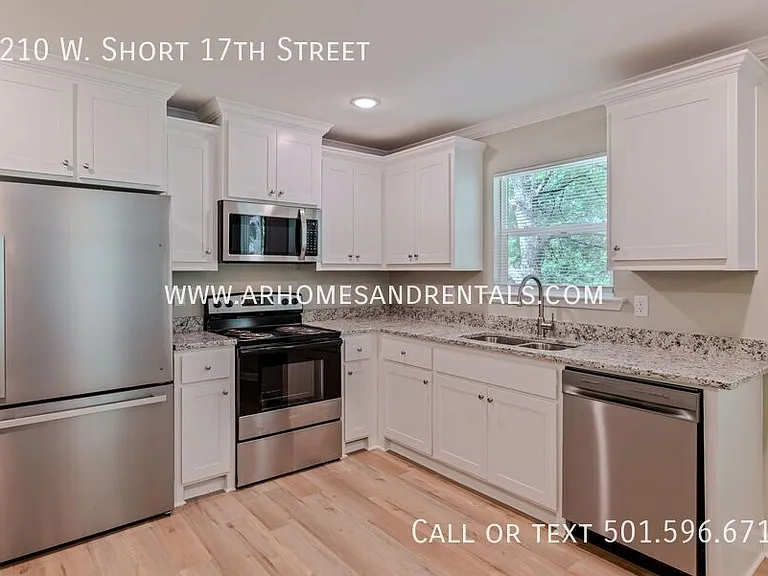 2210 W Short 17th St — Photo 4