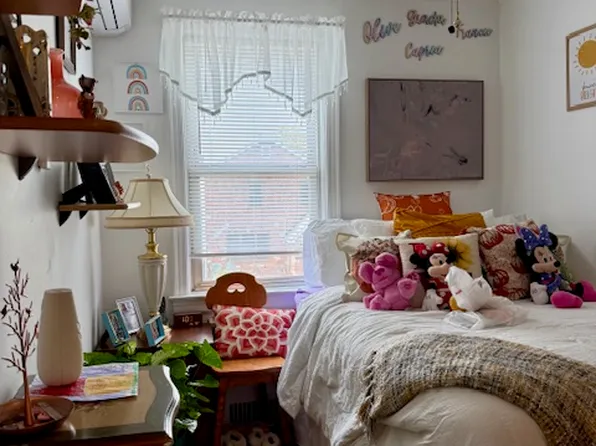 1861 East 32nd Street image 18 of 27