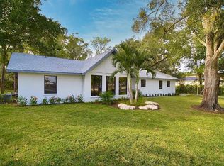 3520 57th St E, Bradenton, FL 34208