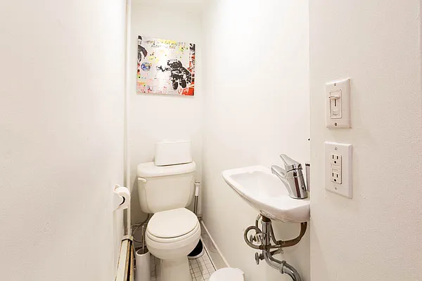 Rented by Double R Ventures LLC | media 35