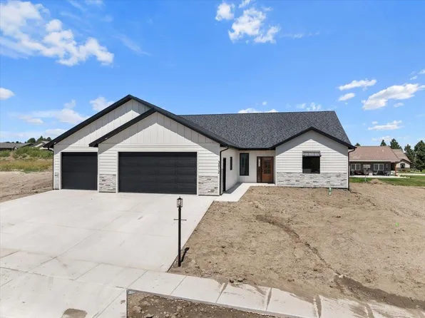 3612 Taylor Made Dr, Rapid City, SD 57703