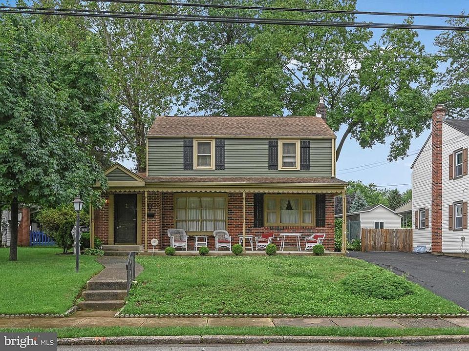 1st image of 1043 Girard Ave