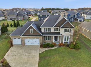 9599 Newbury Ln, Whitehouse, OH 43571