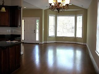 4th image of 303 NE 52nd St