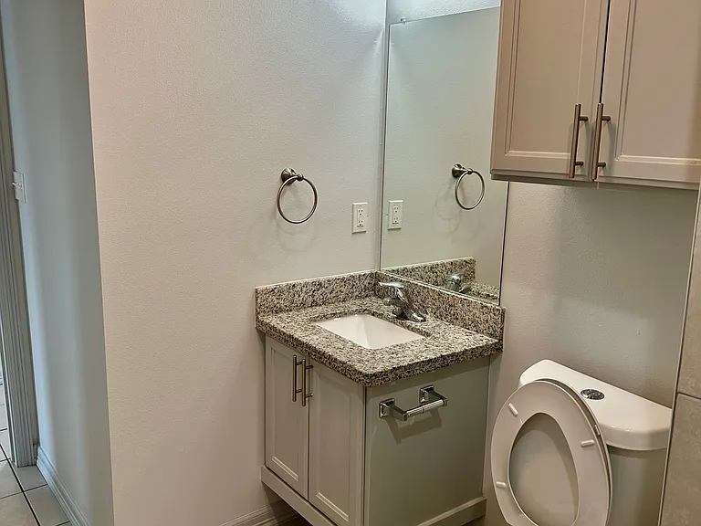 328 Clemente Ave #A — Photo 7