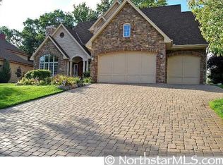 2478 Hillwood Dr E, Maplewood, MN 55119