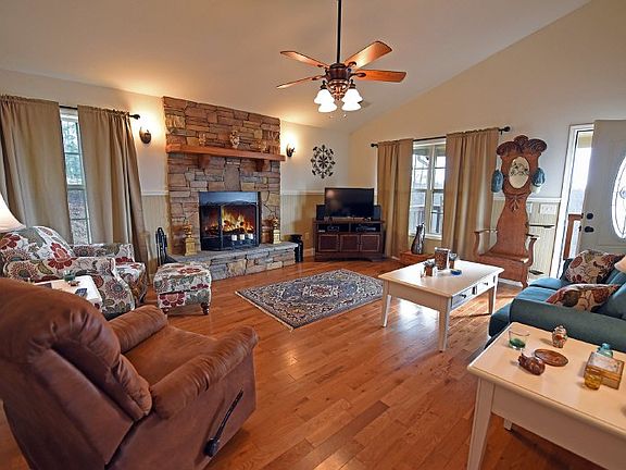 3rd image of 31 Highland Dr