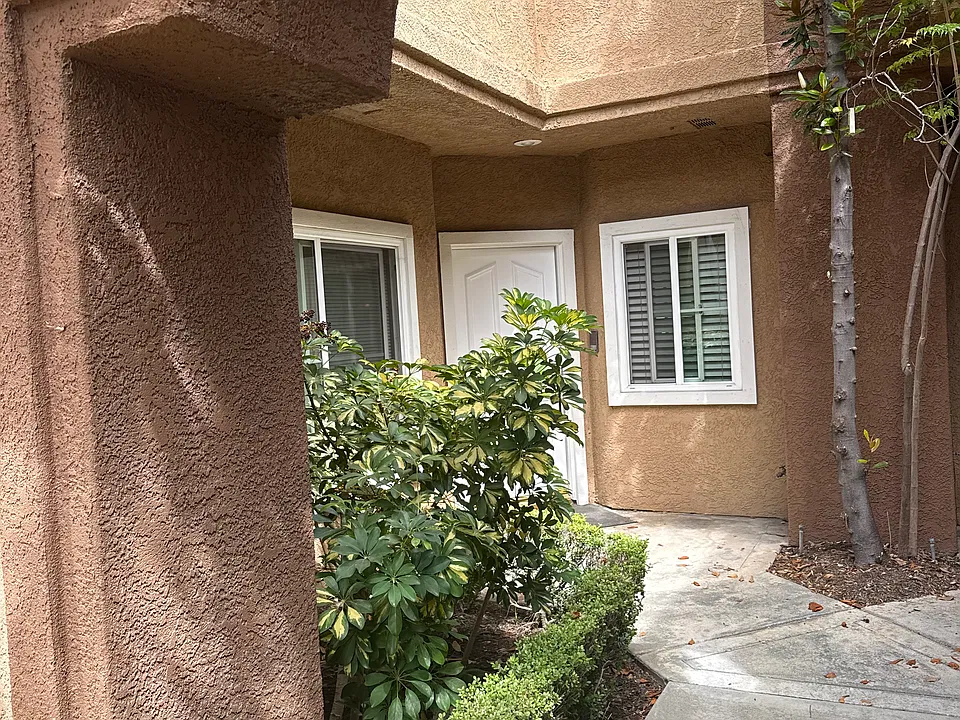 24237 Lake Garden Dr