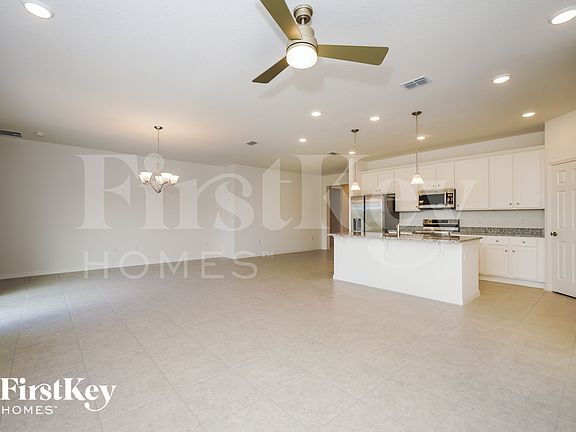 4th image of 1573 Isleta Loop