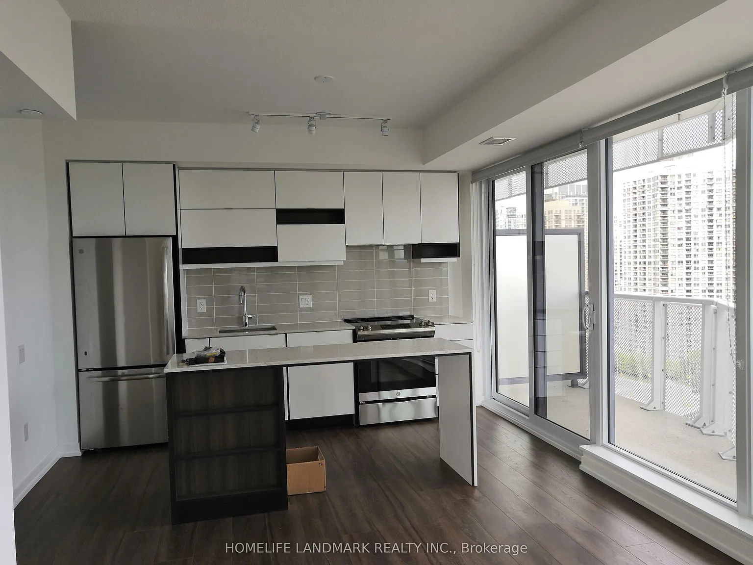 2 bed, $2,850 — Photo 3