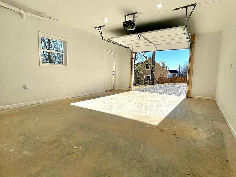 400 Burrell Mountain Rd — Photo 11