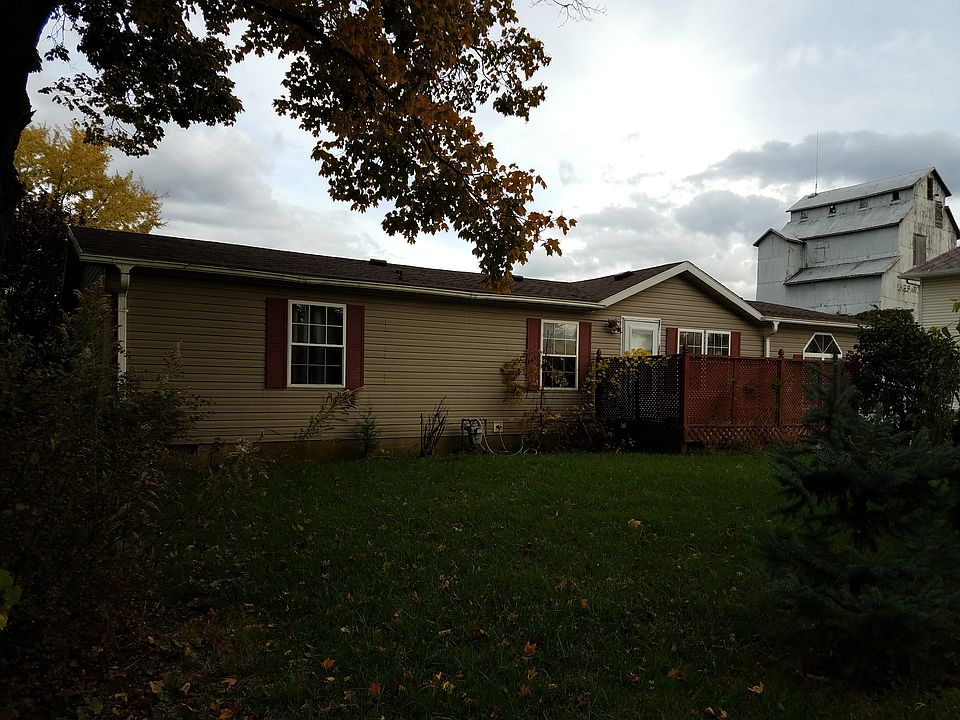 1st image of 10 N Lincoln St