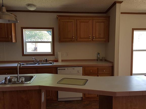 5th image of 523 N Executive Dr