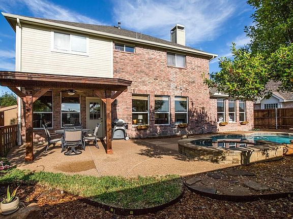3rd image of 4116 Squaw Creek Dr