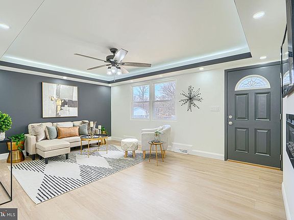 3rd image of 3750 Trent Rd