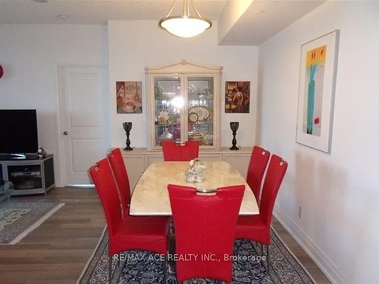 7165 Yonge St #1902 — Photo 7