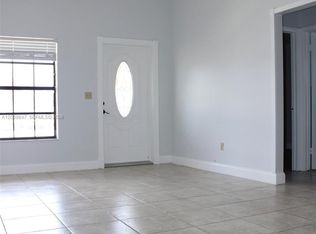2728 W 74th St, Hialeah, FL 33016