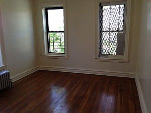 4th image of 10310 120th St #1