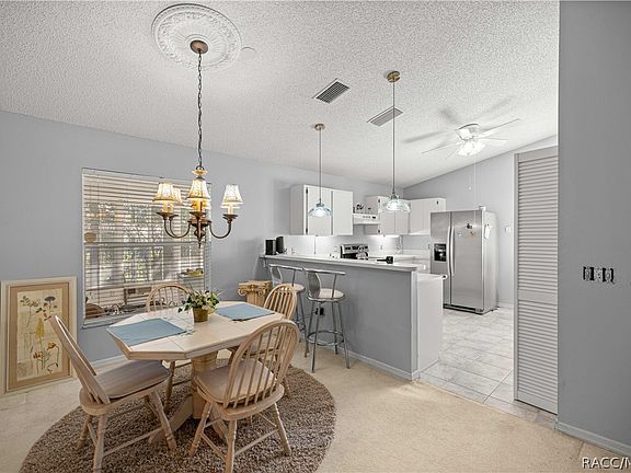 3rd image of 905 W Starjasmine Pl