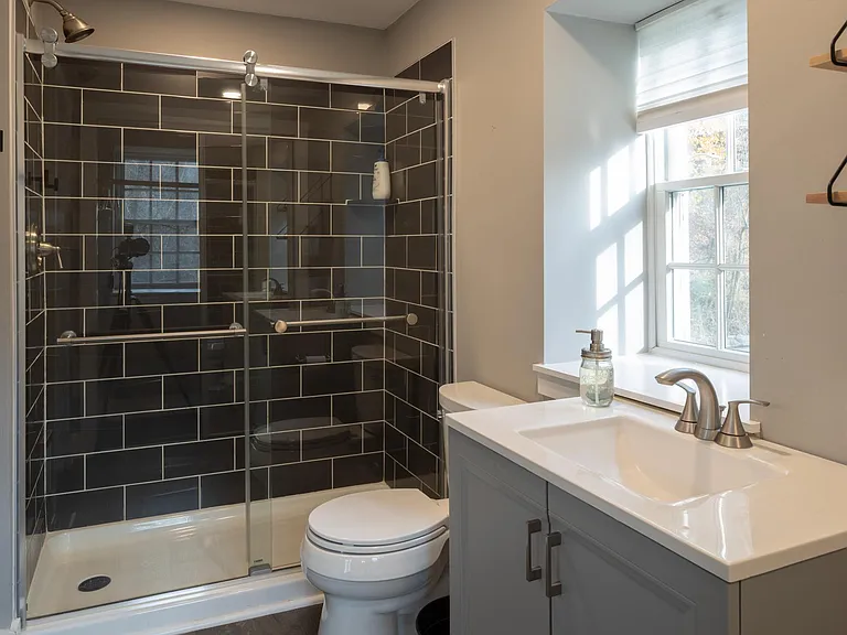 1202 Oella Ave — Photo 6