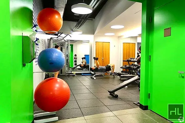 Rented by Highline Residential | media 20