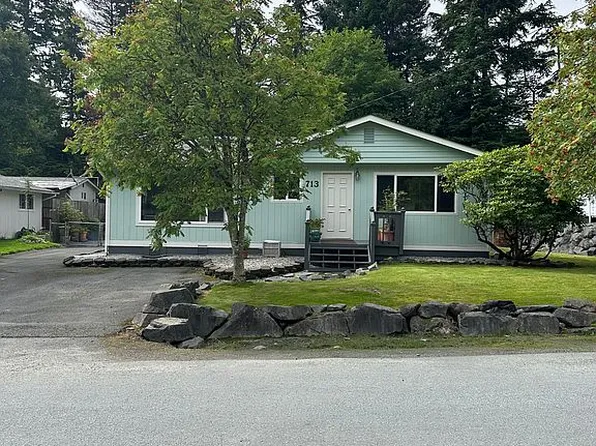 713 Sirstad St, Sitka, AK 99835